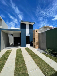 Casa à Venda,  em Fortaleza