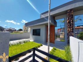 Casa com 3 Quartos à Venda, 94 m² em Sertão Do Maruim - São José