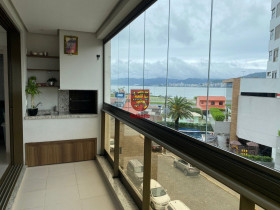 Apartamento com 3 Quartos à Venda, 129 m² em Estreito - Florianópolis