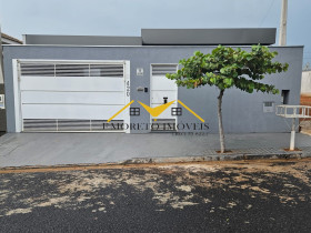 Casa com 2 Quartos à Venda,  em Residencial Santa Regina - São José Do Rio Preto
