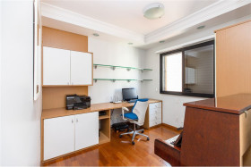 Apartamento com 3 Quartos à Venda, 161 m² em Moema - São Paulo