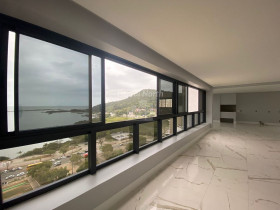 Apartamento com 4 Quartos à Venda, 322 m² em Fazenda - Itajaí