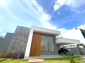 Casa com 3 Quartos à Venda, 650 m² em Condomínio Residencial Shamballa Iii - Atibaia