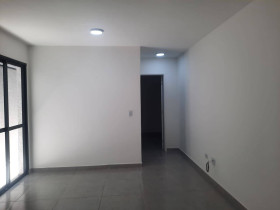 Apartamento com 2 Quartos à Venda,  em Parque São Lucas - São Paulo