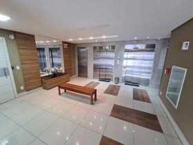 Apartamento com 3 Quartos à Venda, 84 m² em Estreito - Florianópolis