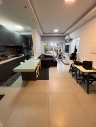 Apartamento com 2 Quartos à Venda, 80 m² em Jurerê - Florianópolis