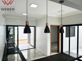 Casa de Condomínio com 3 Quartos à Venda, 150 m² em Horto Florestal - Sorocaba