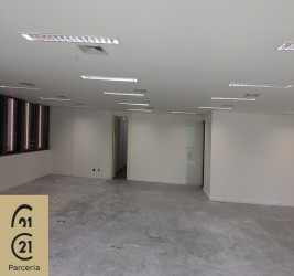 Imóvel Comercial à Venda, 206 m² em Brooklin Paulista - São Paulo