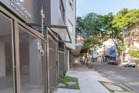 Apartamento com 2 Quartos à Venda, 51 m² em Floresta - Porto Alegre