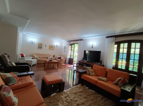 Casa com 5 Quartos à Venda,  em Quinta Da Barra - Teresópolis
