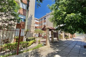 Apartamento com 1 Quarto à Venda, 43 m² em Passo Da Areia - Porto Alegre