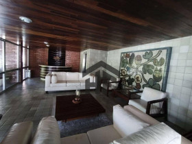 Apartamento com 3 Quartos à Venda, 200 m² em Casa Forte - Recife