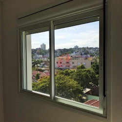 Apartamento com 3 Quartos à Venda, 73 m² em Medianeira - Porto Alegre