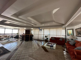 Apartamento com 4 Quartos à Venda, 361 m² em Jardim Apipema - Salvador