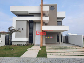 Casa com 4 Quartos à Venda, 223 m² em Peró - Cabo Frio