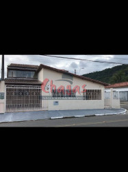 Sobrado com 4 Quartos à Venda, 264 m² em Centro - Caraguatatuba