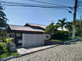 Casa com 4 Quartos à Venda, 742 m² em Pendotiba - Maria Paula - Niterói