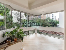 Apartamento com 4 Quartos à Venda, 350 m² em Moema - São Paulo