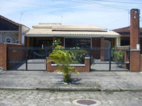 Casa com 3 Quartos à Venda, 180 m² em Oasis - Peruíbe