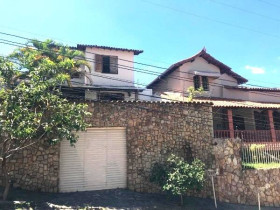 Casa com 4 Quartos à Venda, 251 m² em Nova Granada - Belo Horizonte