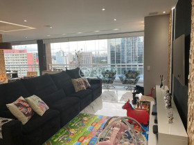 Apartamento com 4 Quartos à Venda, 300 m² em Paraíso - São Paulo