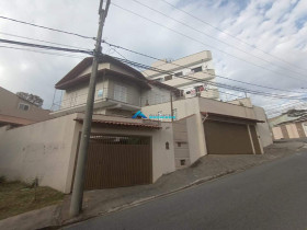 Casa com 4 Quartos para Alugar, 658 m² em Jardim Merci I - Jundiaí