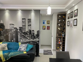 Apartamento com 2 Quartos à Venda, 52 m² em Vila Guedes - São Paulo