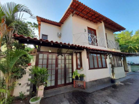 Imóvel com 2 Quartos à Venda, 84 m² em Maria Paula - São Gonçalo