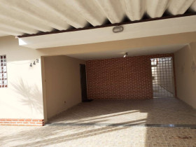 Casa com 3 Quartos à Venda, 250 m² em Maracanã - Praia Grande