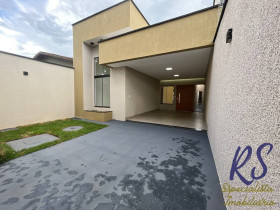 Casa com 3 Quartos à Venda, 138 m² em Vila Santa Helena - Goiânia