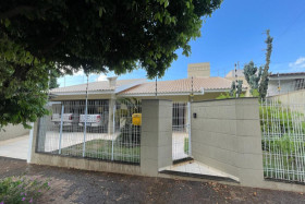 Casa à Venda, 508 m² em Zona Ii - Umuarama