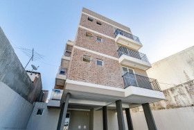 Apartamento com 3 Quartos à Venda, 54 m² em Jardim Osasco - Colombo