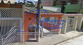 Casa com 2 Quartos para Alugar ou Temporada, 350 m² em Vila Basileia - São Paulo