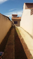 Casa com 2 Quartos à Venda, 100 m² em Planalto - Mateus Leme