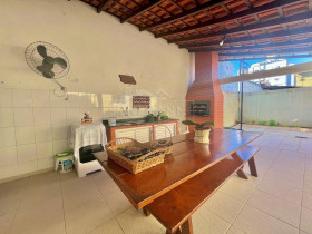 Casa com 3 Quartos à Venda, 317 m² em Abraão - Florianópolis