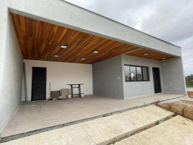 Casa com 3 Quartos à Venda, 398 m² em Caçapava