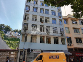 Apartamento com 2 Quartos à Venda, 70 m² em Centro - Rio De Janeiro