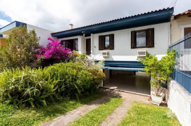 Casa com 4 Quartos à Venda, 202 m² em Cristal - Porto Alegre