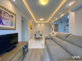 Apartamento com 2 Quartos à Venda, 104 m² em Estreito - Florianópolis