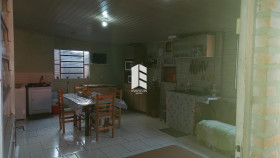 Casa com 3 Quartos à Venda, 70 m² em Uglione - Santa Maria