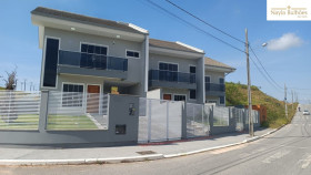 Sobrado com 3 Quartos à Venda, 146 m² em Sertão Do Maruim - São José
