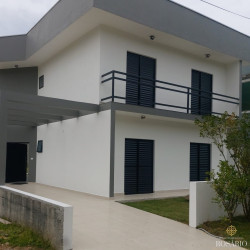 Casa com 4 Quartos à Venda, 200 m² em Horto Florestal - Ubatuba