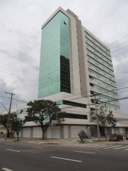 Sala Comercial à Venda, 390 m² em Passo Da Areia - Porto Alegre