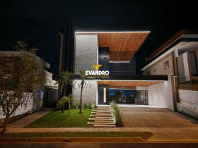 Casa com 4 Quartos à Venda, 363 m² em Ribeirão Do Lipa - Cuiabá