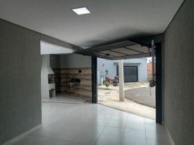 Casa com 3 Quartos à Venda, 97 m² em Parque Residencial Sabiás - Indaiatuba