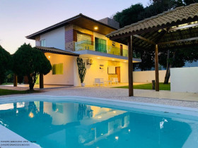 Casa com 4 Quartos à Venda, 350 m² em Busca Vida (abrantes) - Camaçari