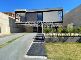 Casa com 4 Quartos à Venda,  em Jardim Residencial Maria Dulce - Indaiatuba