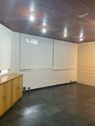 Sala Comercial para Alugar, 60 m² em Jardim Lambreta - Cotia