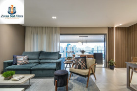 Apartamento com 3 Quartos à Venda, 131 m² em Mirandópolis - São Paulo