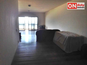 Apartamento com 3 Quartos à Venda, 252 m² em Pompéia - Santos